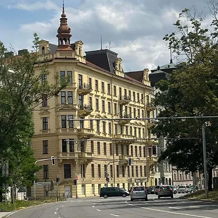 Comfort Place Brno, Bratislavska Apartment *